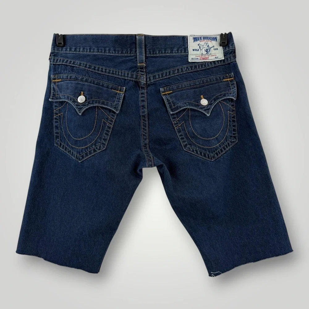 True Religion Denim Shorts Mens 38 Blue Bermuda Distressed Raw Hem Dark Wash